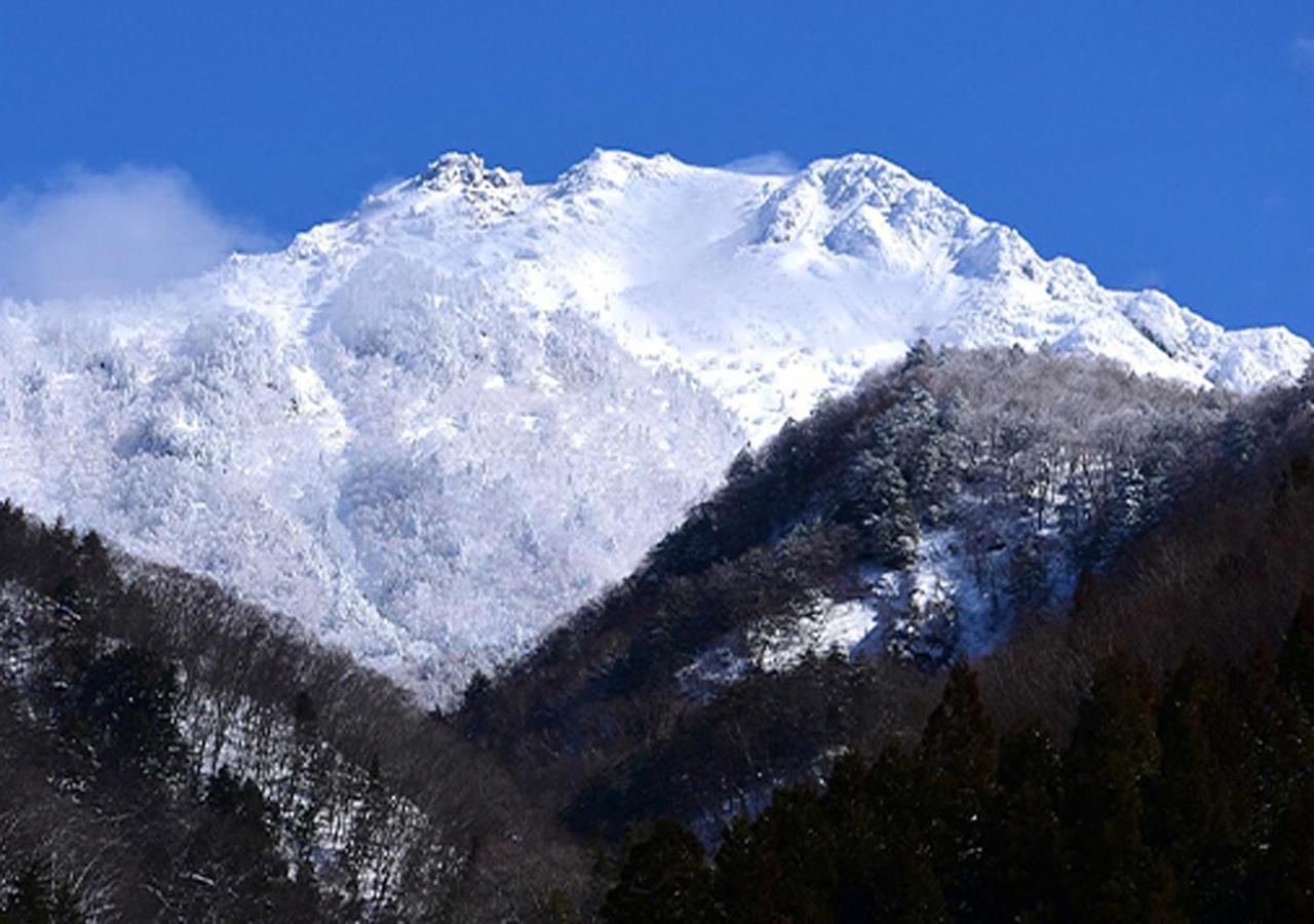 筋肉と自然と遊ぶ宿 田島館 Hotel Takayama  Exterior photo